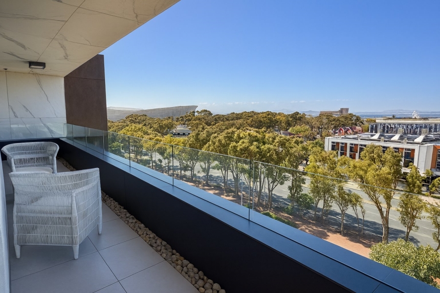 4 Bedroom Property for Sale in Green Point Western Cape